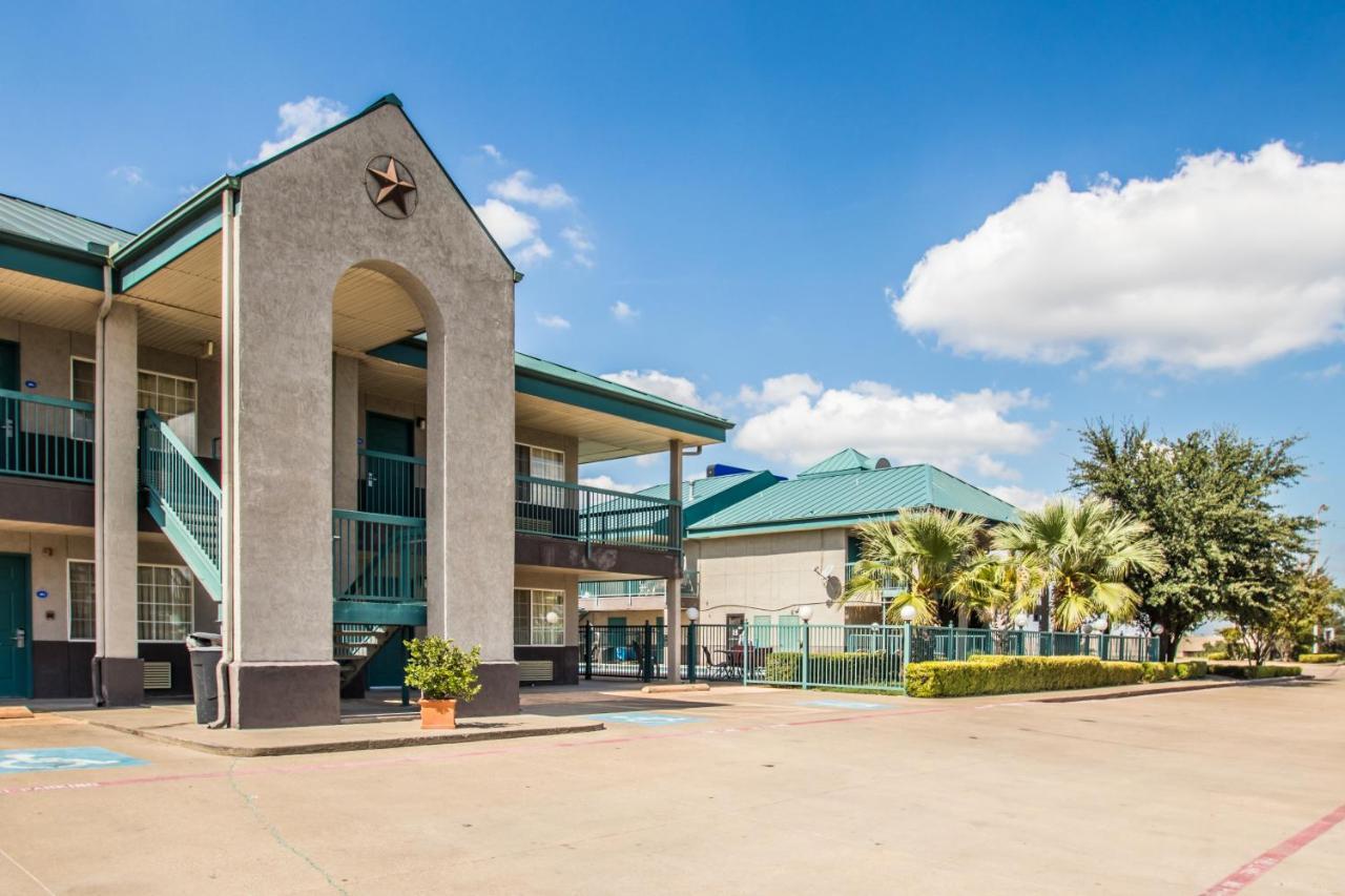 Americas Best Value Inn Fort Worth Exterior foto