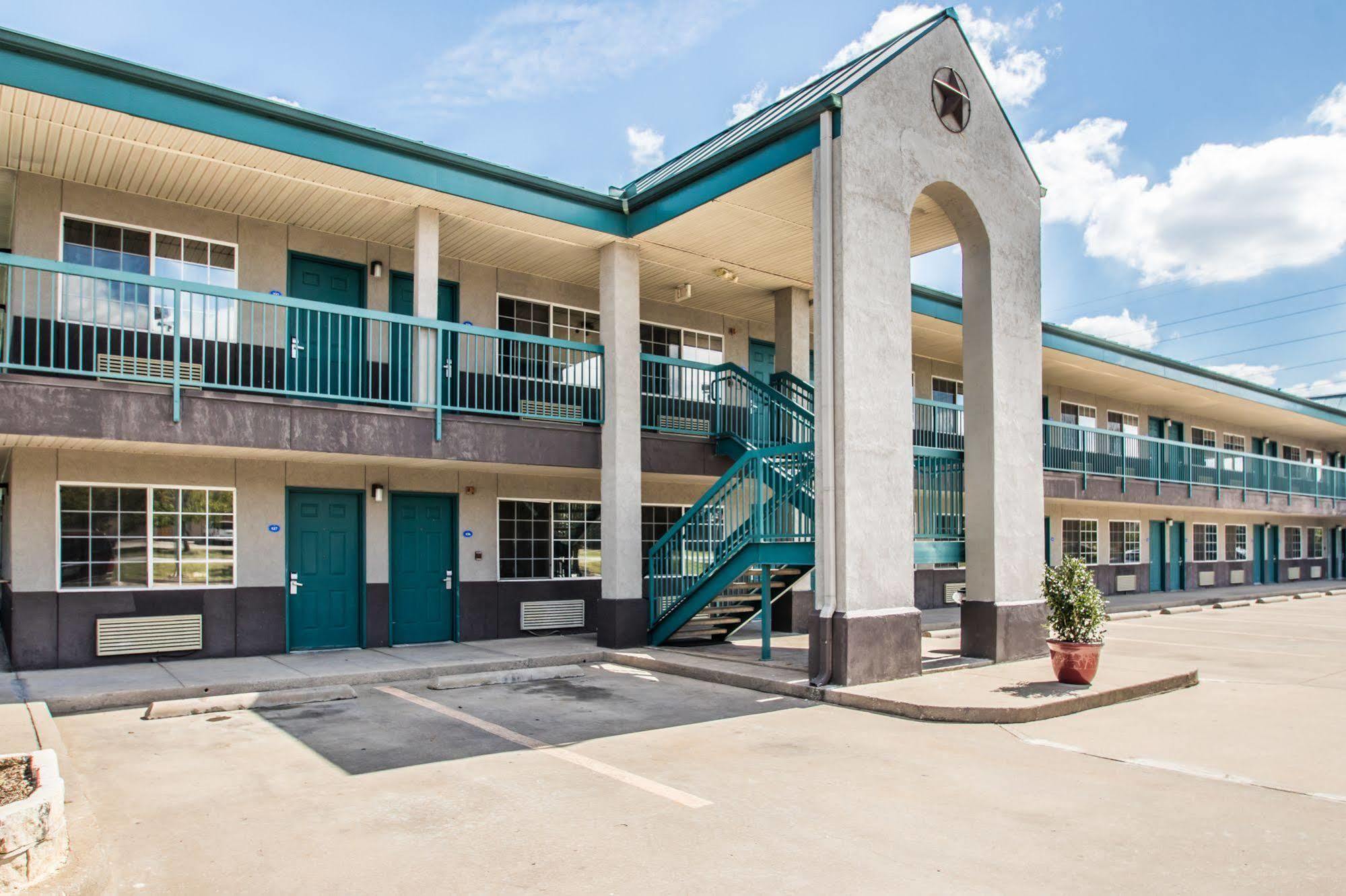 Americas Best Value Inn Fort Worth Exterior foto
