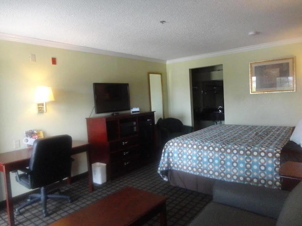 Americas Best Value Inn Fort Worth Exterior foto